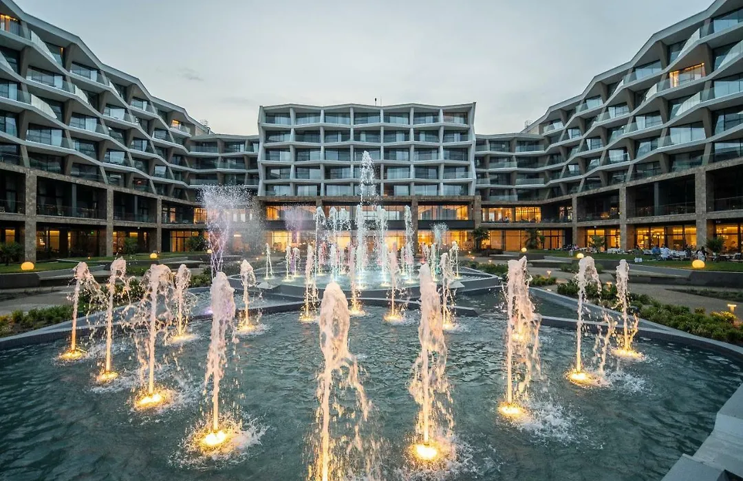 Wave Resort-1