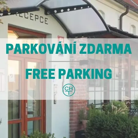Hotel Chvalska Tvrz-2