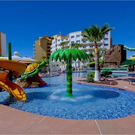 Las Palmas Resort-2