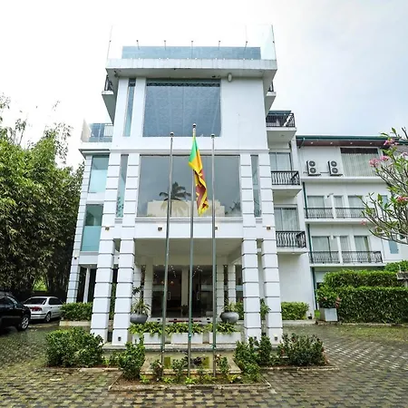 Hotel Ganthera Kandy-2