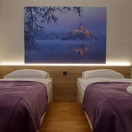 Apartments & Burgers Rezidenca Pipanova-3