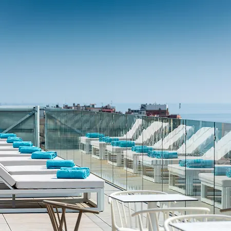 L'Azure Hotel & Spa 4Sup-2
