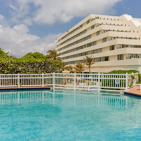 Park Royal Beach Cancun-2