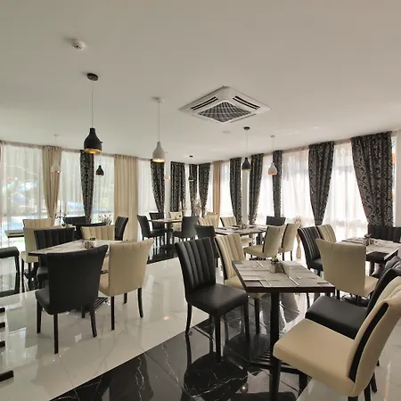 Prestige Deluxe Hotel Aquapark Club-2