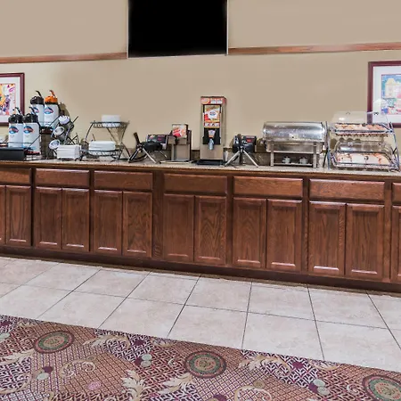 Ramada By Wyndham Fargo-2