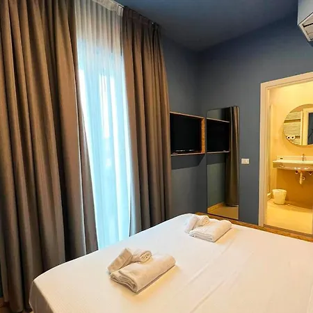 Hotel Little-2