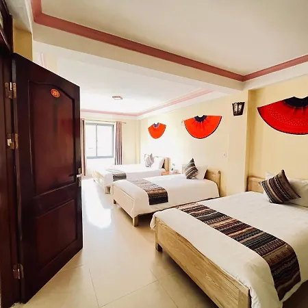 Happy Family Hotel-2