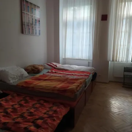 Private Room In Shared Luxurious Palace Like Apartment With 2 Bathrooms Including Whirlpool And Virtual Reality-2