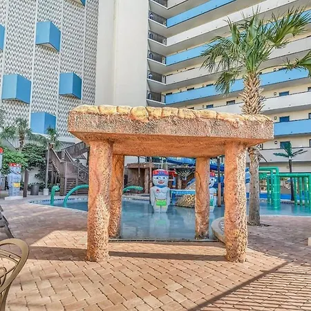 Beachfront, Spacious King Suite With Resort Access, Free Parking!-3