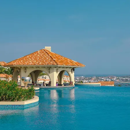 Centara Mirage Resort Mui Ne-3