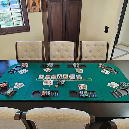 Family Home Vacation Retreat Glendale Az-3