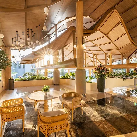 Phuket Emerald Beach Resort-2
