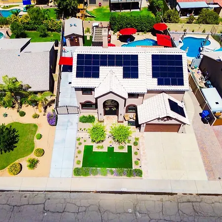 Family Home Vacation Retreat Glendale Az-2