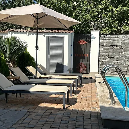 Garden Lounge Hotel-2