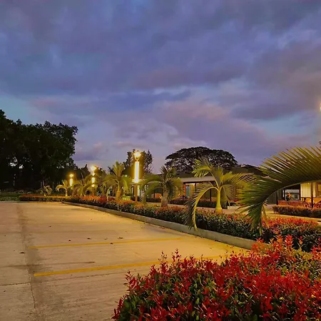 Aurora Villas And Cabin Resort-2