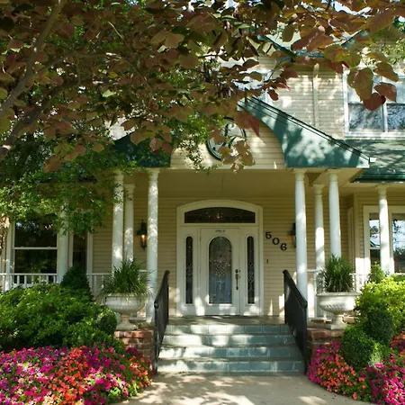 The Sanford House Inn & Spa-3