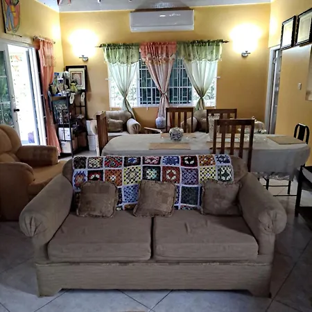 Chaudhry House Montego Bays- 2Nd Floor Apt-3