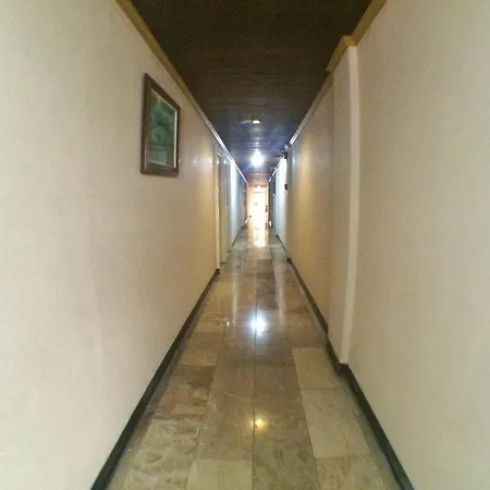 Suzuki Beach Hotel-3
