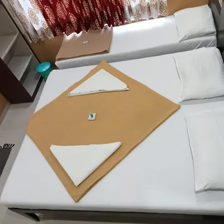 Hotel Yogiraj-2