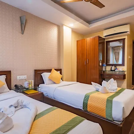 Yellow Pagoda Hotel-2