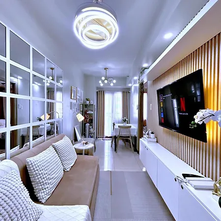 Cozypura Staycation Near Moa, Airport , With Free Fast Wifi, Netflix And Pay Parking-3