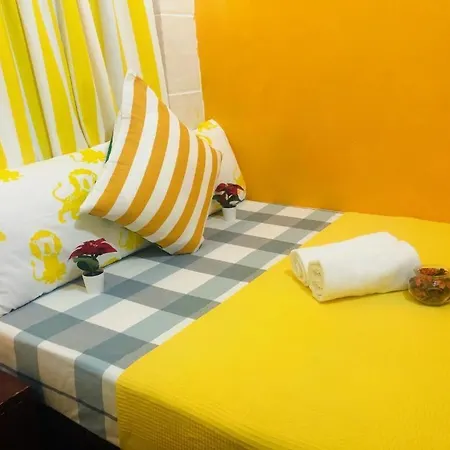 Woodstock Hostel-2