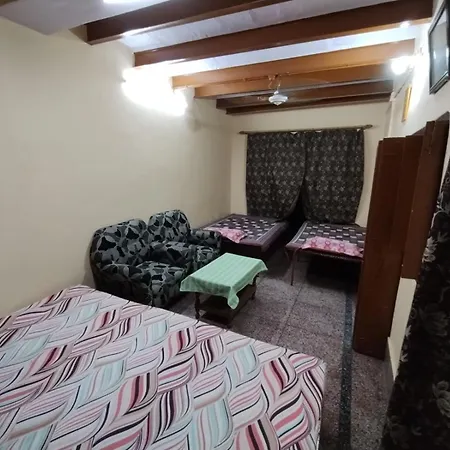 Heritage Homestay At Old City Near Holy Ganges-2