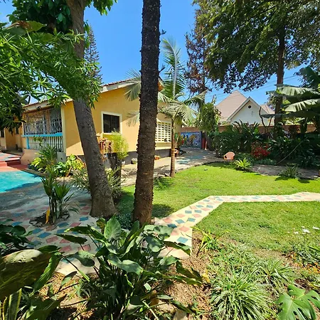 Mazzola Safari House & Backpacking-2