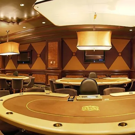 Golden Nugget Hotel & Casino Las Vegas-2