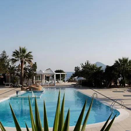 Marvell Club Hotel & Apartments-3
