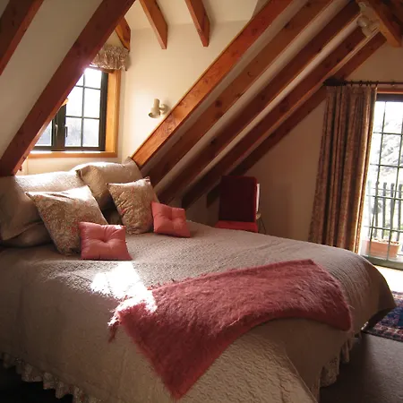 Trelawn Riverside Cottages-3
