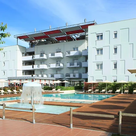 Domino Suite Hotel & Residence-2