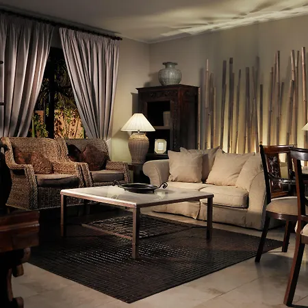 Royal Garden Villas, Luxury Hotel-3