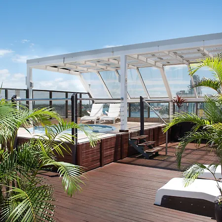 Tiki Hotel Apartments Surfers Paradise-3