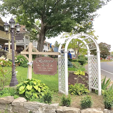 Redwood Bed And Breakfast-2