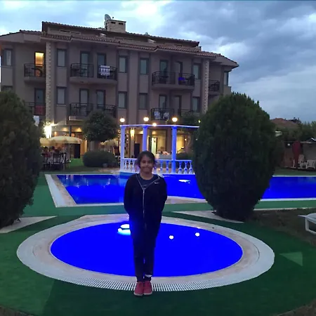 Golden Moon Hotel-2