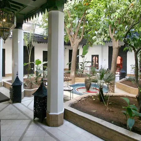 Riad Les Jardins d'Henia-2