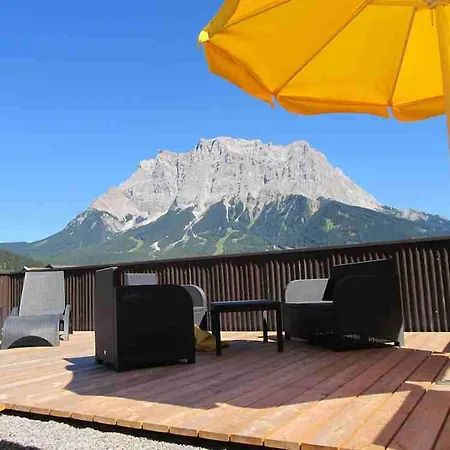 Alpenstern Rooms & Suites-3