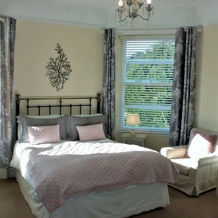 Trafalgar House-2