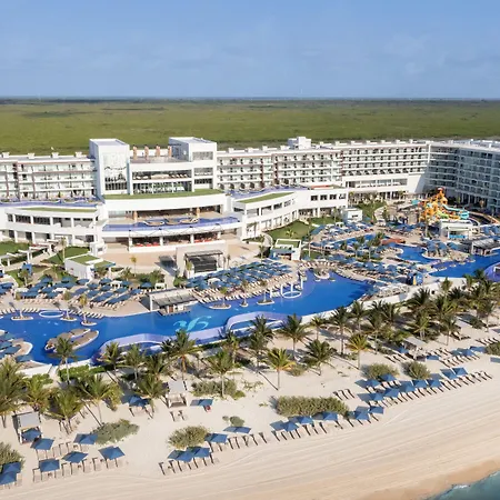Royalton Splash Riviera Cancun, An Autograph Collection All-Inclusive Resort-3