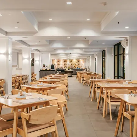 Heeton Concept Hotel Pattaya By Compass Hospitality-3