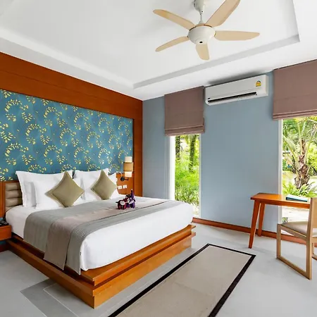 Apsara Beachfront Resort & Villa-2