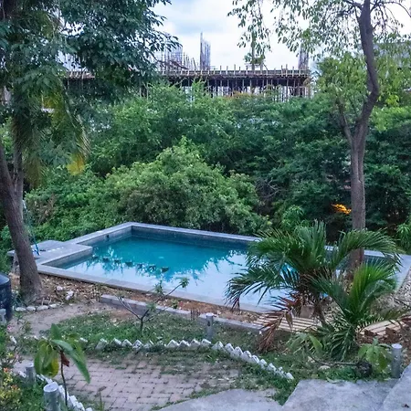 Casa De La Gente Nube-3