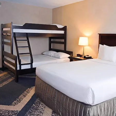 Skyline Hotel & Waterpark-3