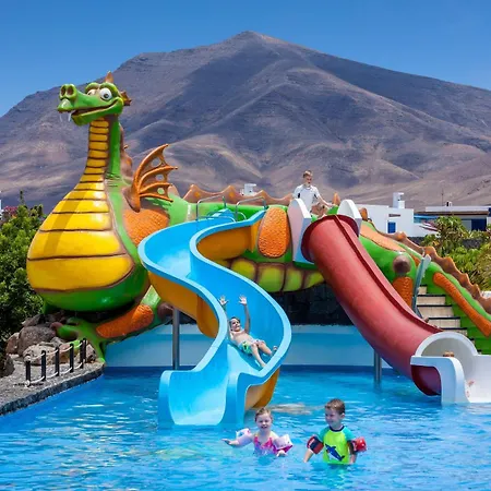 Gran Tagoro Family & Fun Playa Blanca-3