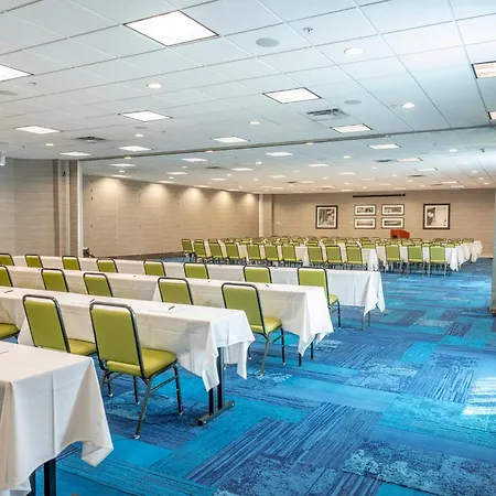 Holiday Inn & Suites Virginia Beach - North Beach By Ihg-3