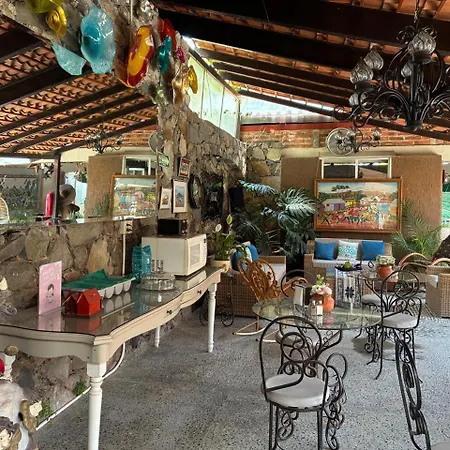 Casa De La Abuela-2