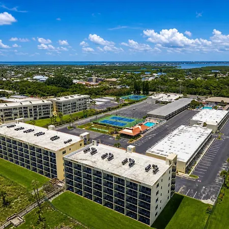 Ocean Landings Resort Cocoa Beach Port Canaveral-2