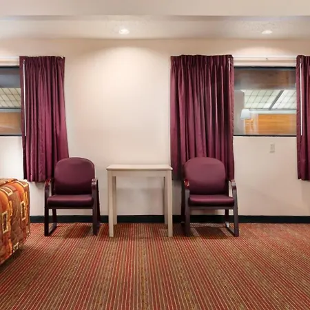 Grand Marquis Waterpark Hotel & Suites-2