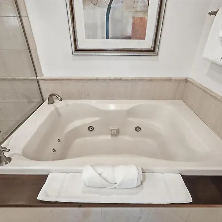 Mgm Signature - Strip View Suite- Free Valet Parking-2